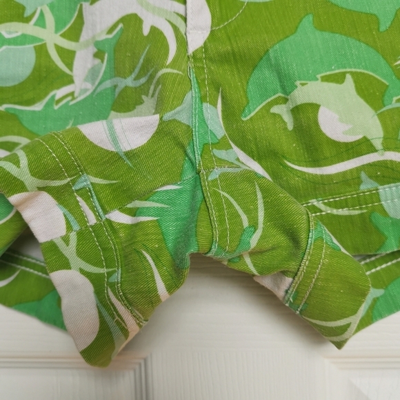 🩵3/$25🩵 Y2K Crest Jean Groovy Green Dolphin Shorts - Picture 5 of 9